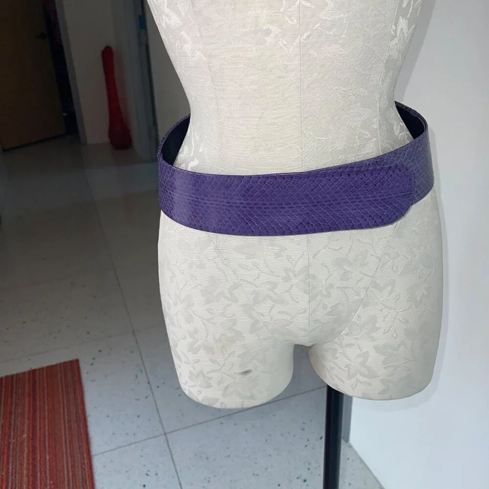Vintage Womens Belt Size Large Purple Snake Skin Statement